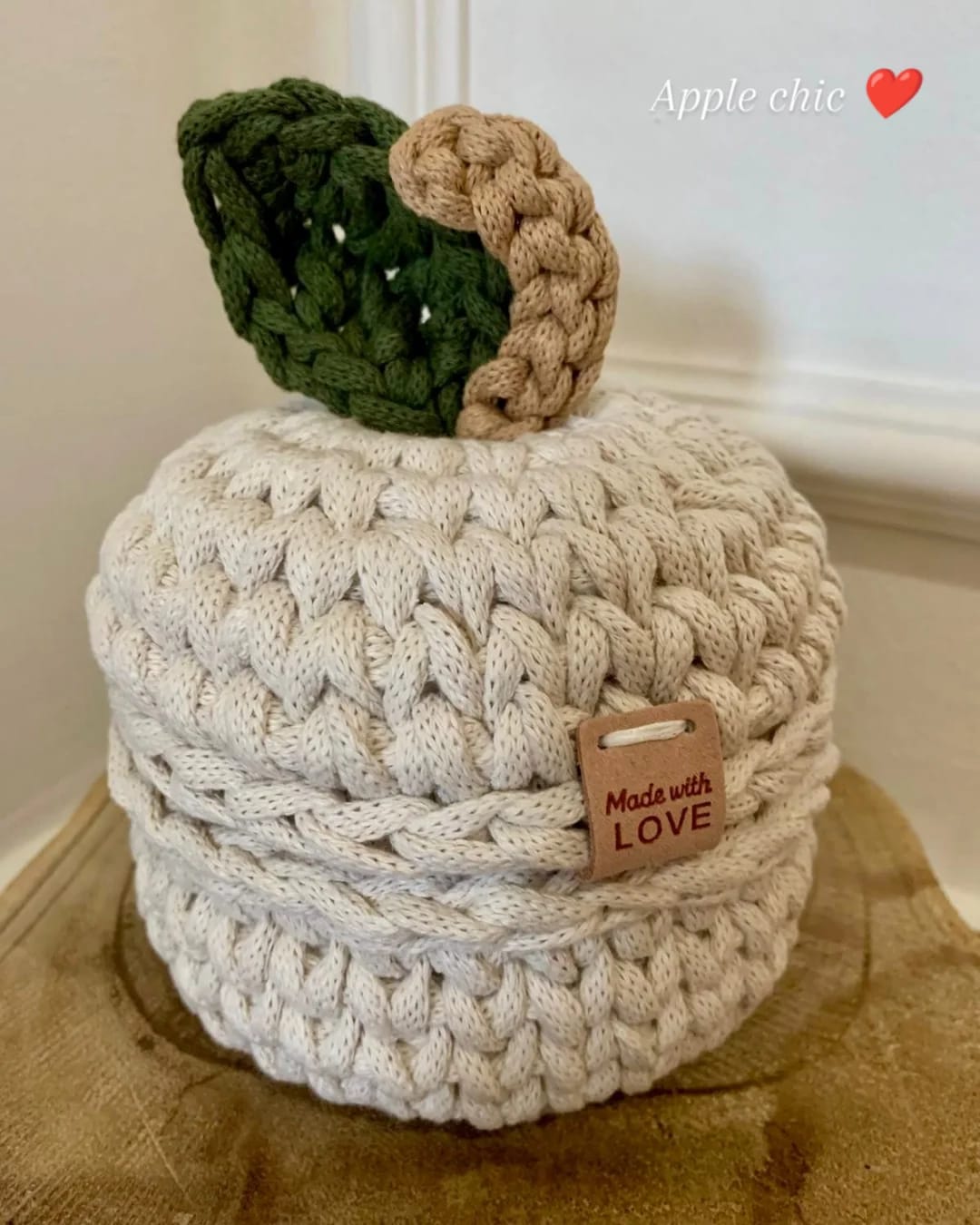 Apple chic
